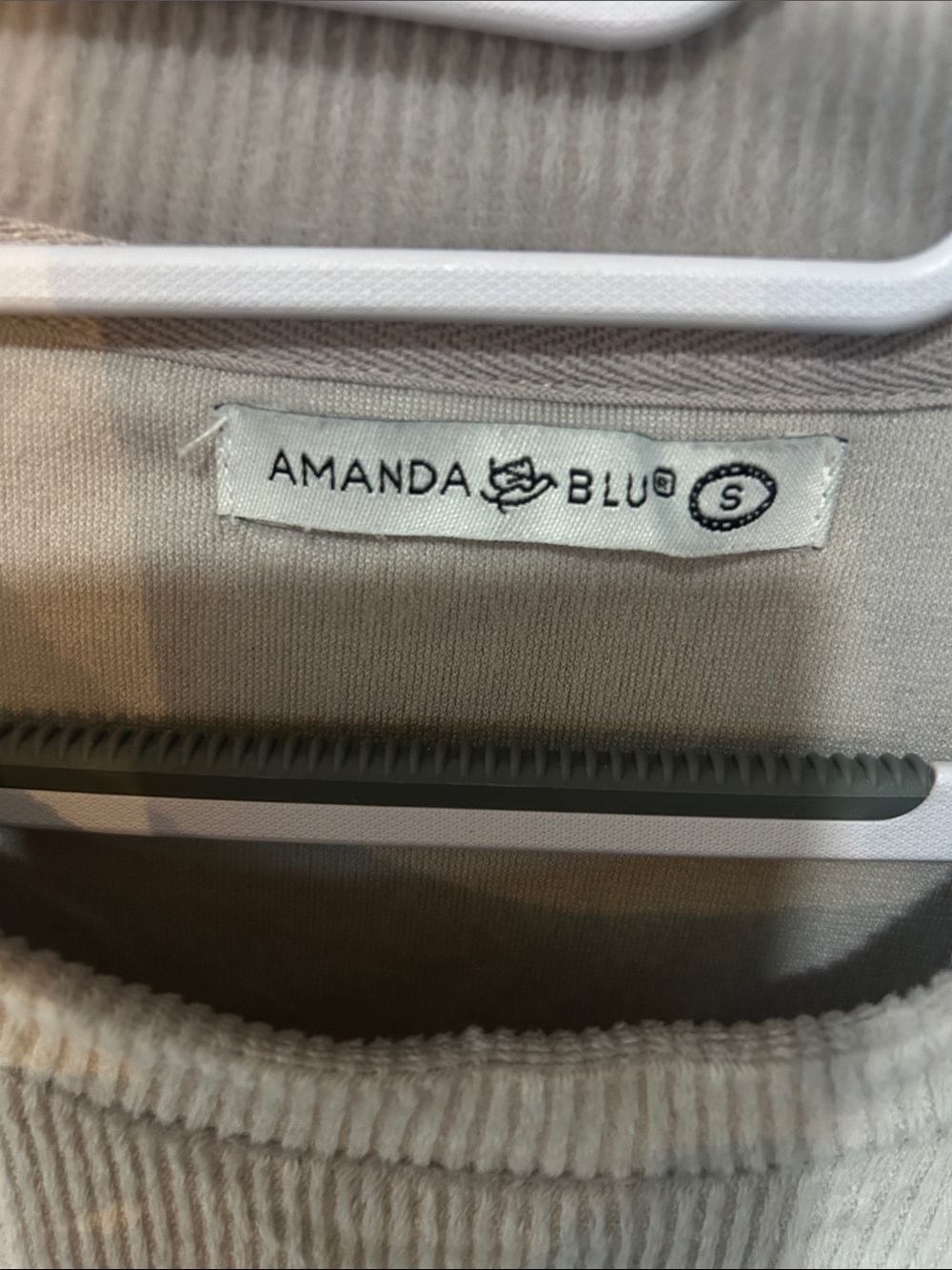 Amanda Blu (boutique brand) Light Gray Ribbed Crew Sweatshirt - Picture 2 of 3
